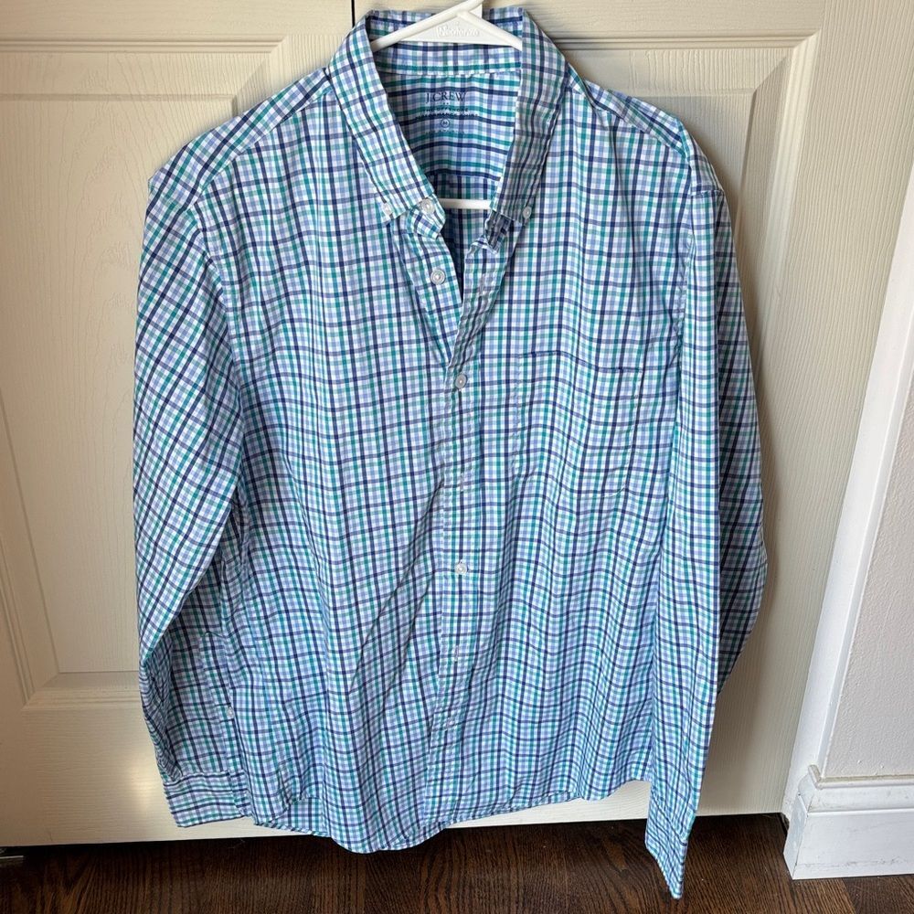 J. Crew Men’s the offshore performance Blue Green Plaid button down Shirt medium